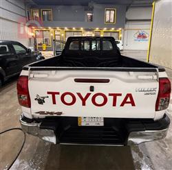 تويوتا هايلوكس